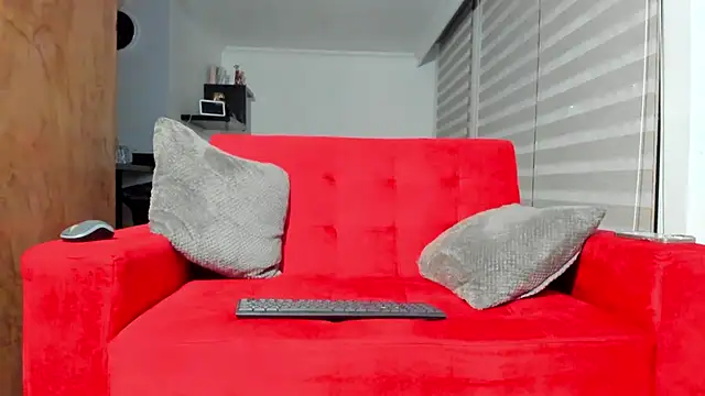 Snapshot of dereckgreen chatting on 12-02-25, 09:58 dereckgreen online show from 12-02-25, 09:58