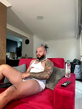 Snapshot of dereckgreen chatting on 12-16-25, 12:43 dereckgreen online show from 12-16-25, 12:43