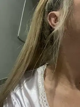 viktoria davis  online show from 01-27-25, 11:43