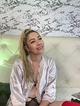 viktoria davis  online show from 02-11-25, 12:49