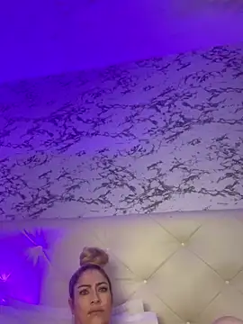 viktoria davis  online show from 02-24-25, 01:02