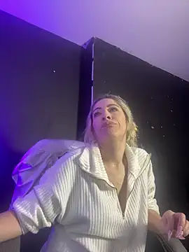 viktoria davis  online show from 03-05-25, 01:42