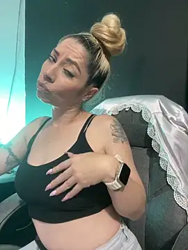 viktoria davis  online show from 03-20-25, 01:13