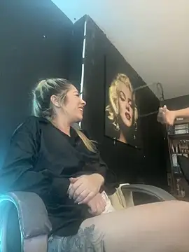 viktoria davis  online show from 04-25-26, 11:57