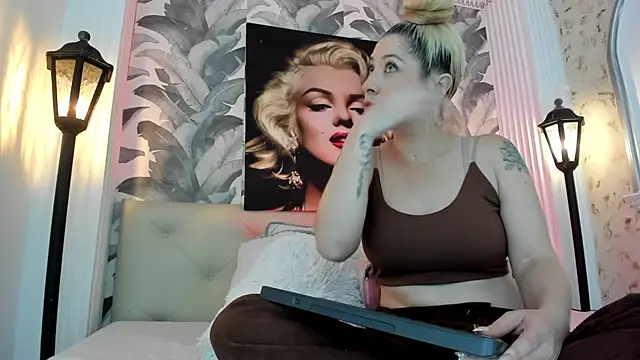 viktoria davis  online show from 07-21-26, 02:36