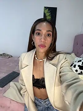 zoe storm online show from 01-30-25, 10:41