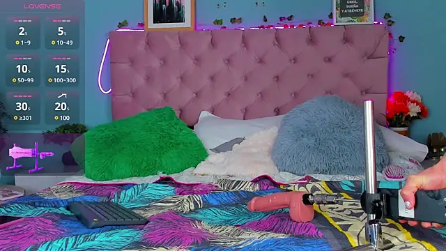 Snapshot of Samantha_Rolon chatting on 01-25-25, 06:23 Samantha Rolon online show from 01-25-25, 06:23