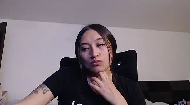 Snapshot of Elsa-bad chatting on 03-02-25, 06:48 Elsa-bad online show from 03-02-25, 06:48