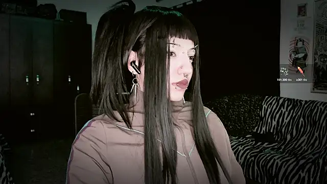 Snapshot of roxy_toxic chatting on 04-08-26, 01:16 roxy toxic online show from 04-08-26, 01:16