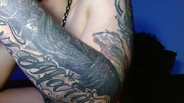 Snapshot of Lliam_2 chatting on 09-21-25, 04:58 Lliam 2 online show from 09-21-25, 04:58