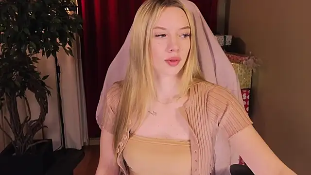 Snapshot of katt__y chatting on 12-04-25, 05:06 katt y online show from 12-04-25, 05:06