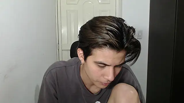 Snapshot of Dha_lia0 chatting on 01-18-25, 07:38 Dha lia0 online show from 01-18-25, 07:38