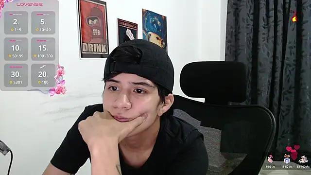 Snapshot of Dha_lia0 chatting on 09-26-25, 01:42 Dha lia0 online show from 09-26-25, 01:42