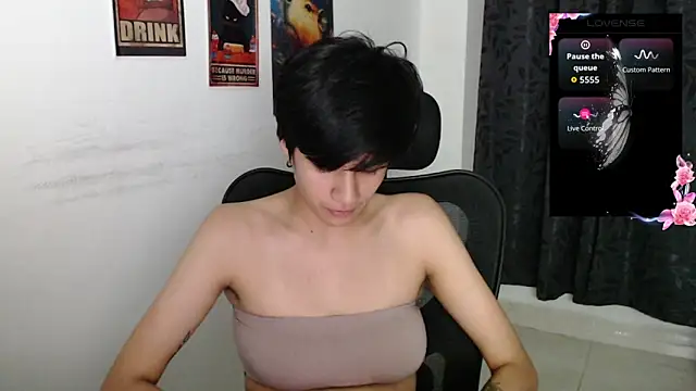 Snapshot of Dha_lia0 chatting on 10-04-25, 08:51 Dha lia0 online show from 10-04-25, 08:51