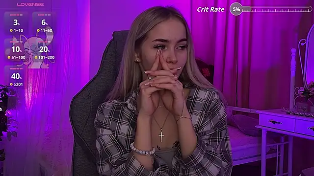 DakotaaJohnnson online show from 10-31-25, 12:50