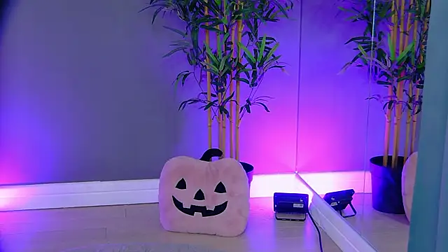 PatriciaSpice online show from 02-15-26, 05:48