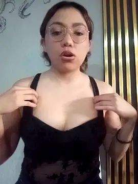 Snapshot of criscrispdv chatting on 02-27-26, 11:27 criscrispdv online show from 02-27-26, 11:27