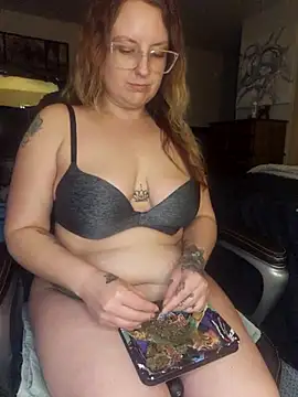 TattedMamaXOXO online show from 02-24-25, 03:09