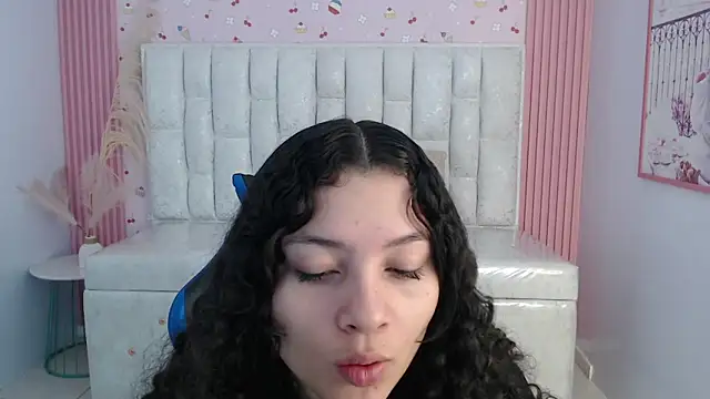 shalon diaz s online show from 10-25-25, 01:18