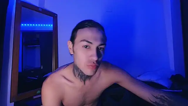 Snapshot of jord4nn__ chatting on 01-26-25, 04:51 jord4nn online show from 01-26-25, 04:51