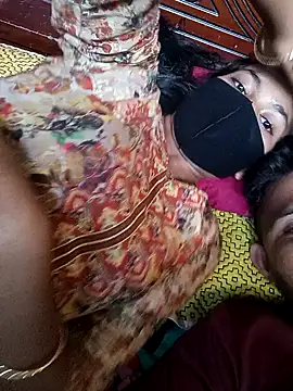 Hot couple 1 online show from 03-23-26, 06:06