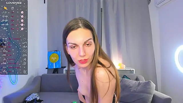 Snapshot of MaryKlein chatting on 02-03-25, 04:14 MaryKlein online show from 02-03-25, 04:14