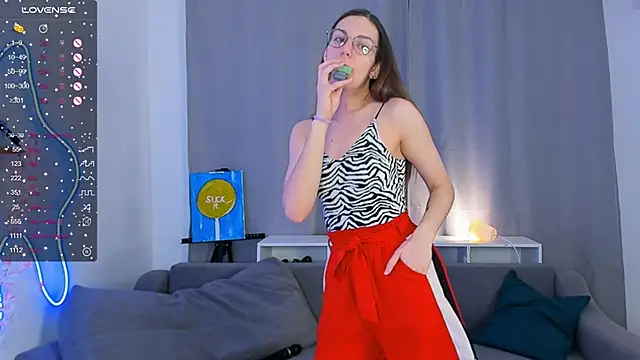 Snapshot of MaryKlein chatting on 02-06-25, 09:06 MaryKlein online show from 02-06-25, 09:06