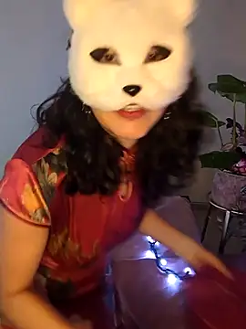 GinnyDelice online show from 03-03-25, 02:04