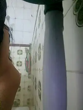 majdolin78 online show from 03-05-25, 07:38