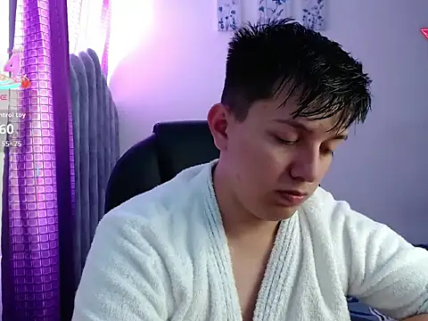 Alan red online show from 09-18-25, 03:25