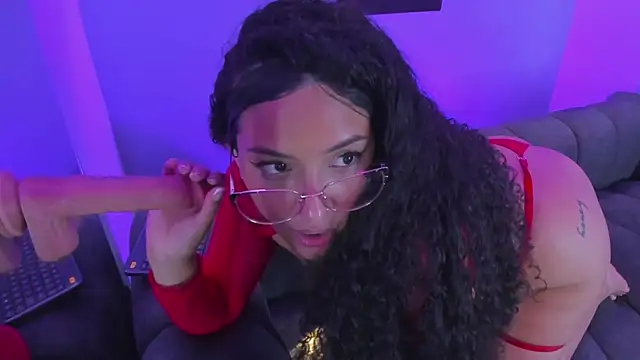 Snapshot of tatii_moon chatting on 02-04-25, 09:38 tatii moon online show from 02-04-25, 09:38