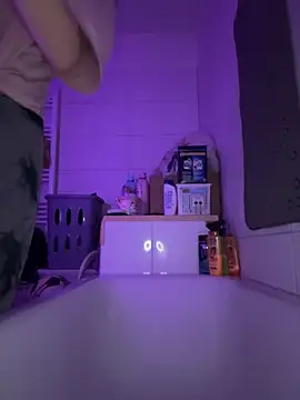 Ciara2004 online show from 11-14-25, 06:06