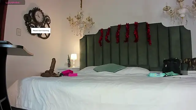 AnthonelaRusso  online show from 12-03-25, 03:47