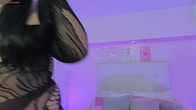 ScarlettDreamss7 online show from 04-24-26, 11:23