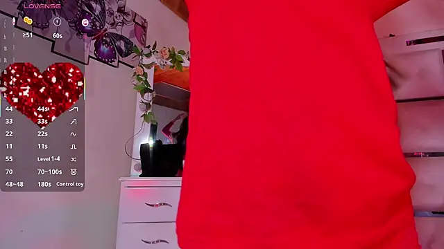 Snapshot of emili_clark chatting on 02-14-25, 04:26 emili clark online show from 02-14-25, 04:26