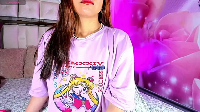 Snapshot of emili_clark chatting on 10-14-25, 05:08 emili clark online show from 10-14-25, 05:08