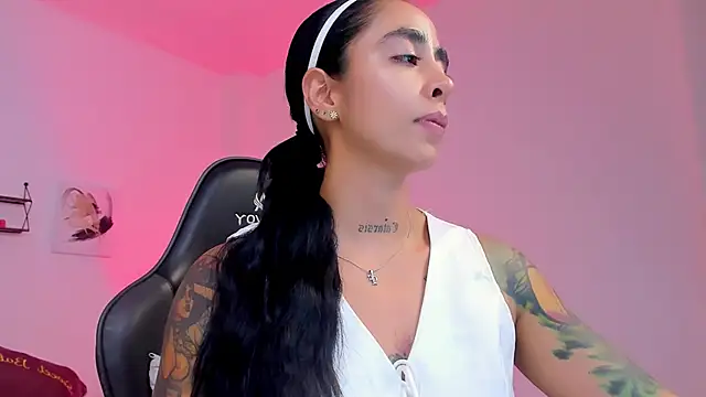 sophierooy22 online show from 03-08-26, 04:05