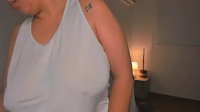 brithany olson25 online show from 03-18-25, 09:42