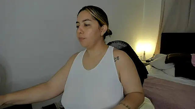 brithany olson25 online show from 03-11-26, 01:06