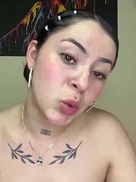 Emmie Hot online show from 02-12-25, 10:26