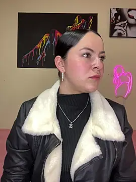 Emmie Hot online show from 02-15-25, 12:01