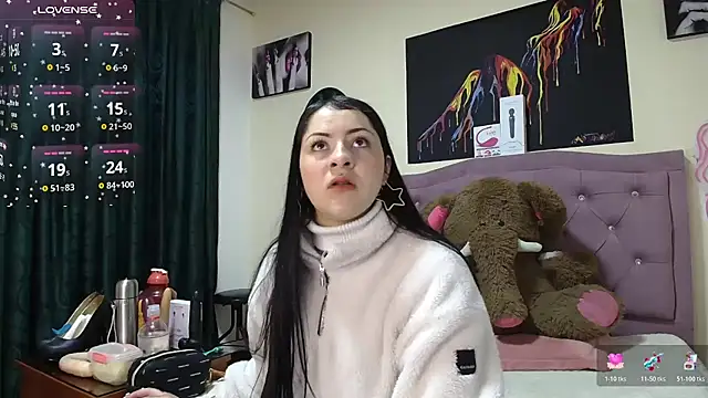 Emmie Hot online show from 01-19-26, 12:09