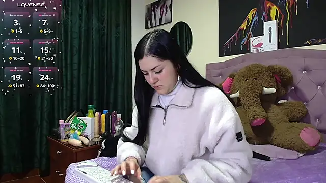 Emmie Hot online show from 02-18-26, 12:12