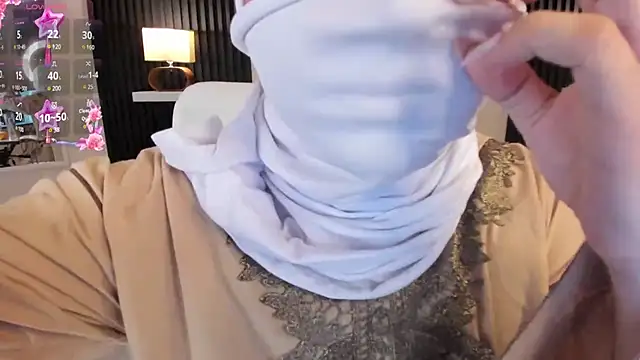 Ayha khalaf online show from 03-17-25, 02:52