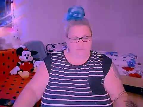 mayamayx online show from 11-29-25, 04:10