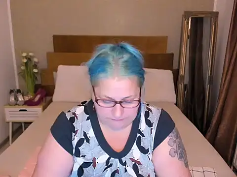 mayamayx online show from 07-16-26, 08:15