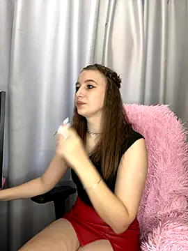 LillyFan-X online show from 10-18-25, 04:26