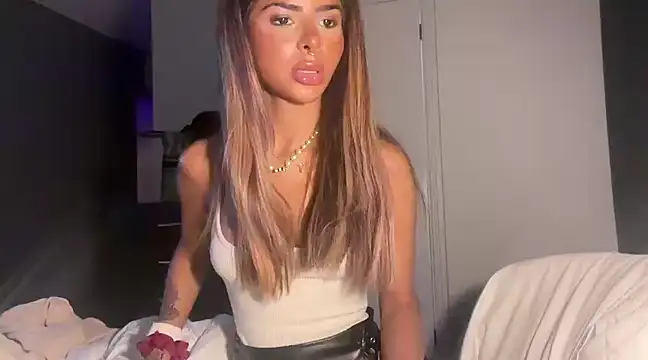 Snapshot of AngelFaye chatting on 02-26-25, 01:53 AngelFaye online show from 02-26-25, 01:53