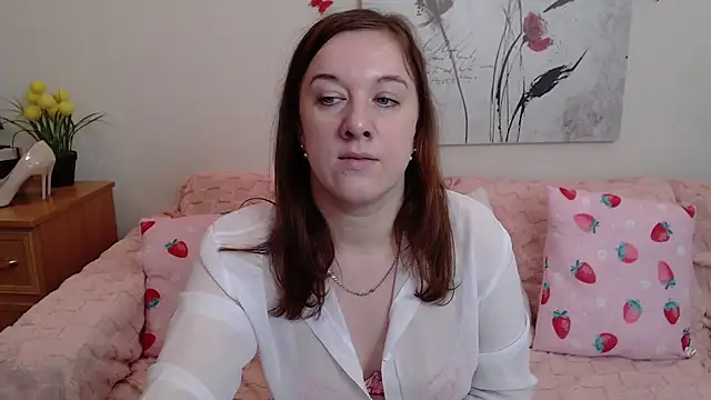 Snapshot of MarthaSimons chatting on 12-03-25, 06:10 MarthaSimons online show from 12-03-25, 06:10