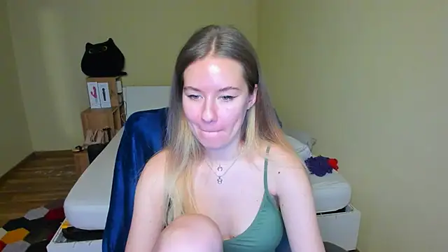 EmilyPaw online show from 02-14-25, 11:53